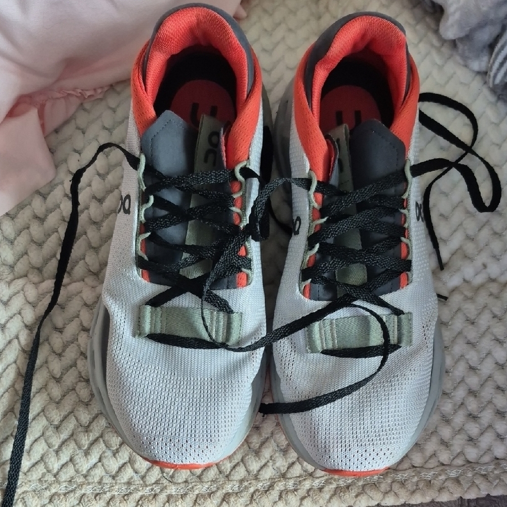 On Running White and Orange Sneakers Modern Design